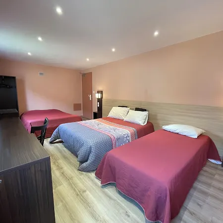 Brit Saint-quentin Hotel 2*