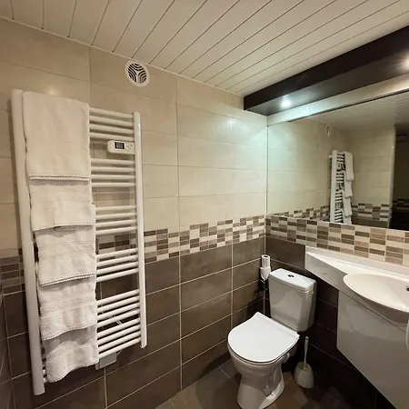 Brit Saint-quentin Hotel